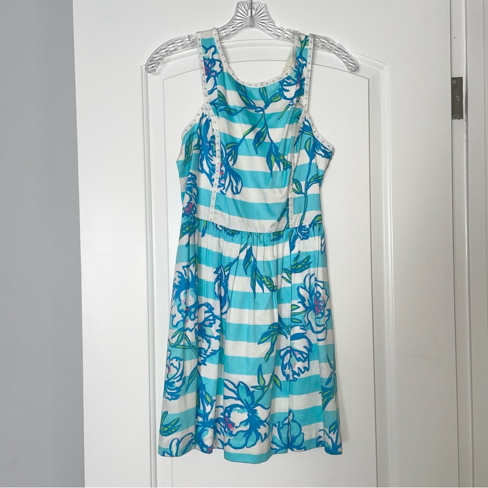 Size 2 Lilly Pulitzer Dress.  Beautiful Pearl Detailing. Worn Only Once!